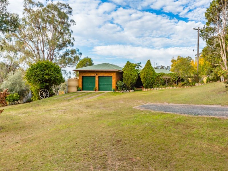11 Three Mile Road, Crows Nest, Qld 4355