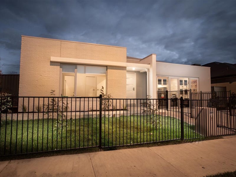 8 Eleanor Drive, Lucas, VIC 3350