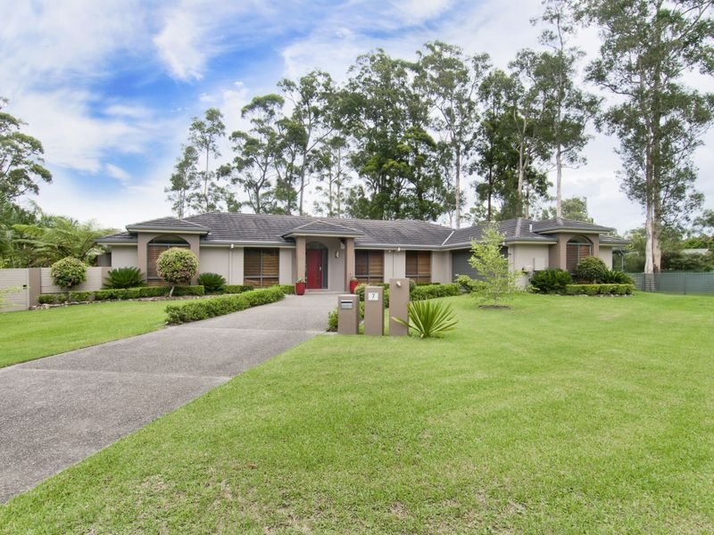 7 Edgewater Close, Lake Cathie, NSW 2445