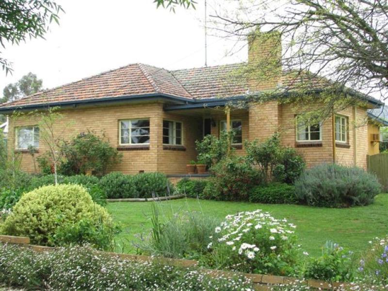 56 Burns Street, Hamilton, VIC 3300