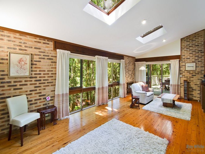 81 Campbell Drive, Wahroonga, NSW 2076 Property Details