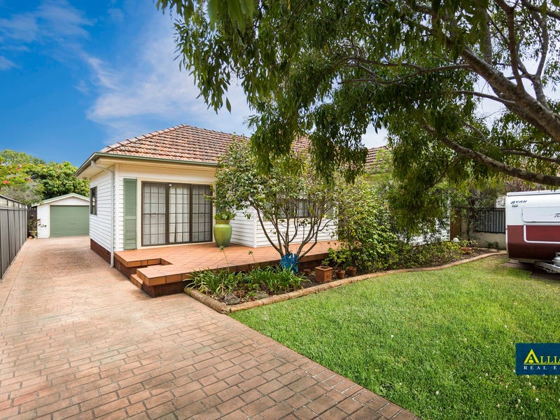 138 Ashford Avenue, Milperra, NSW 2214