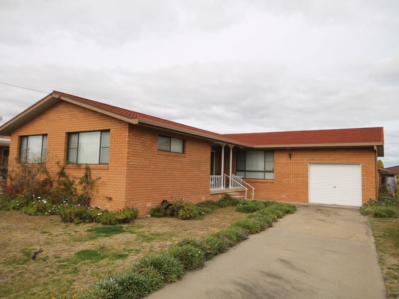 11 Sapphire Street, Inverell, NSW 2360 Property Details