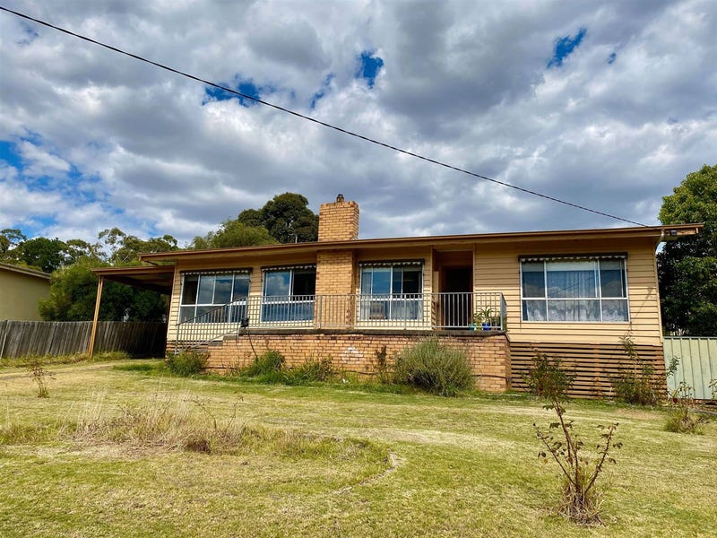 7 Silvester Street, Casterton, Vic 3311 Property Details