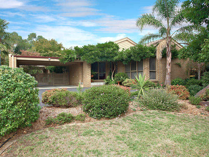 58 ALPINE WAY, Kilsyth, Vic 3137 Property Details