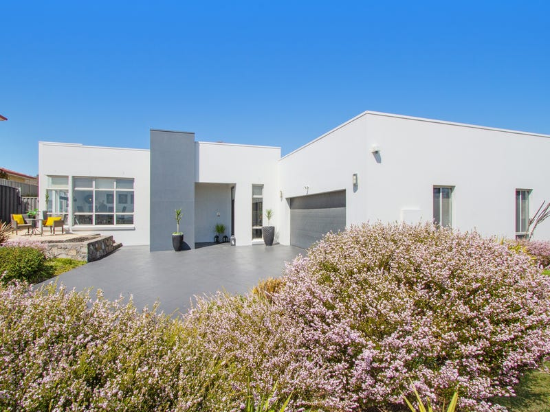 23 Myrtle Close, Jerrabomberra, NSW 2619 - House for Sale - realestate.com.au 23 Myrtle Close, Jerrabomberra, NSW 2619