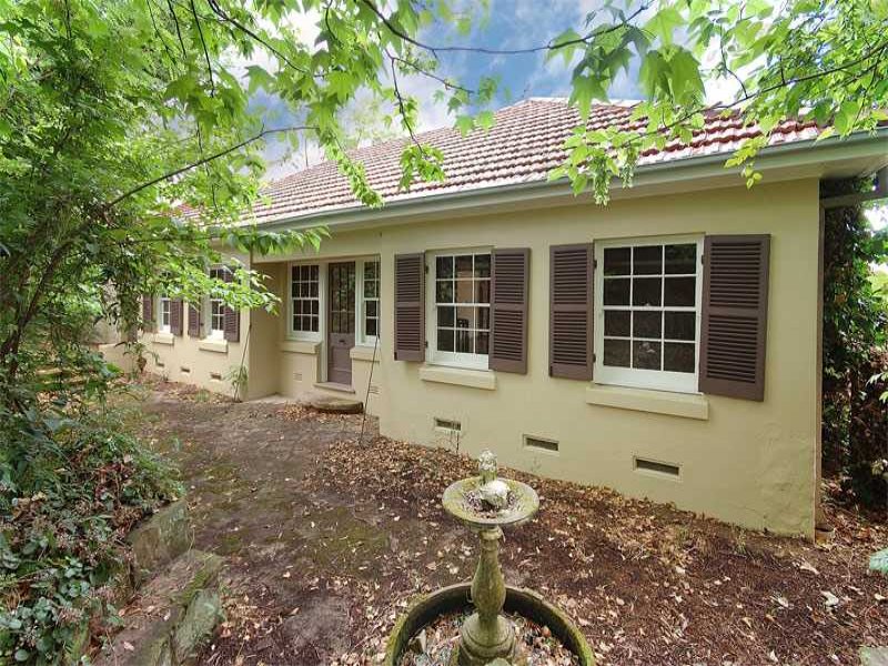 24 Fox Valley Road, Wahroonga, NSW 2076 Property Details