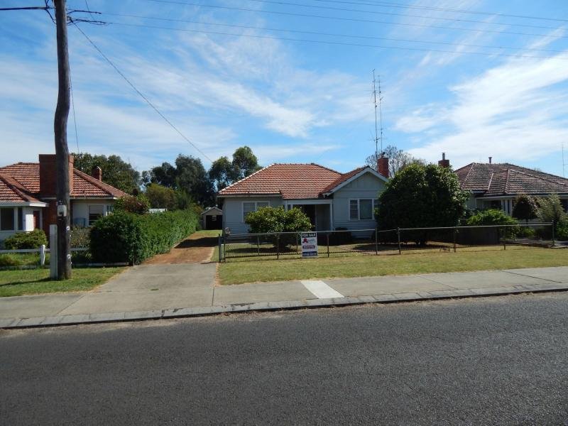 8 Harvey Street, Harvey, WA 6220