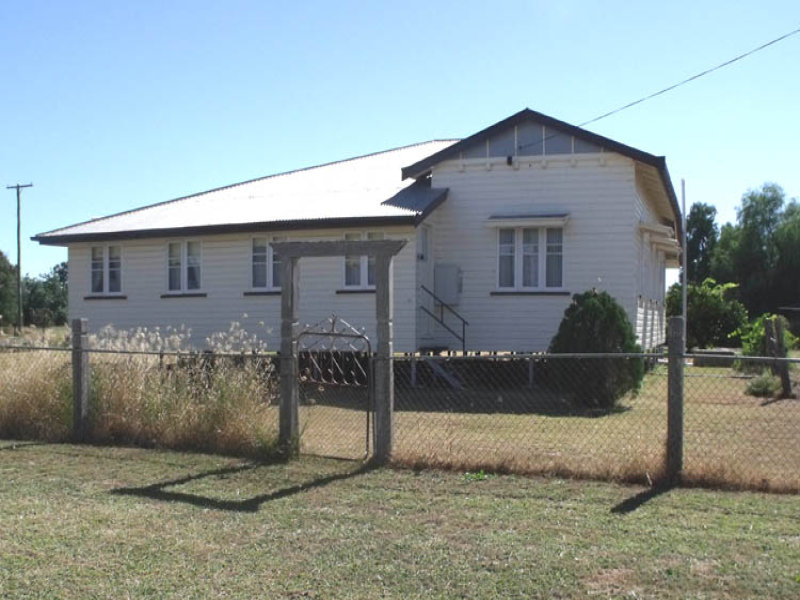 37 Russell Street, Wallumbilla, Qld 4428 Property Details