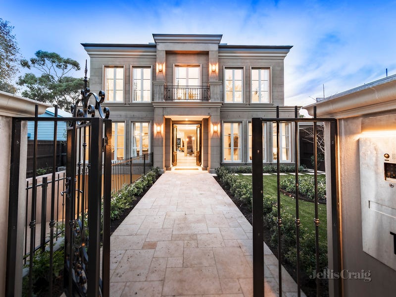 1 Faversham Road, Canterbury, Vic 3126 Property Details