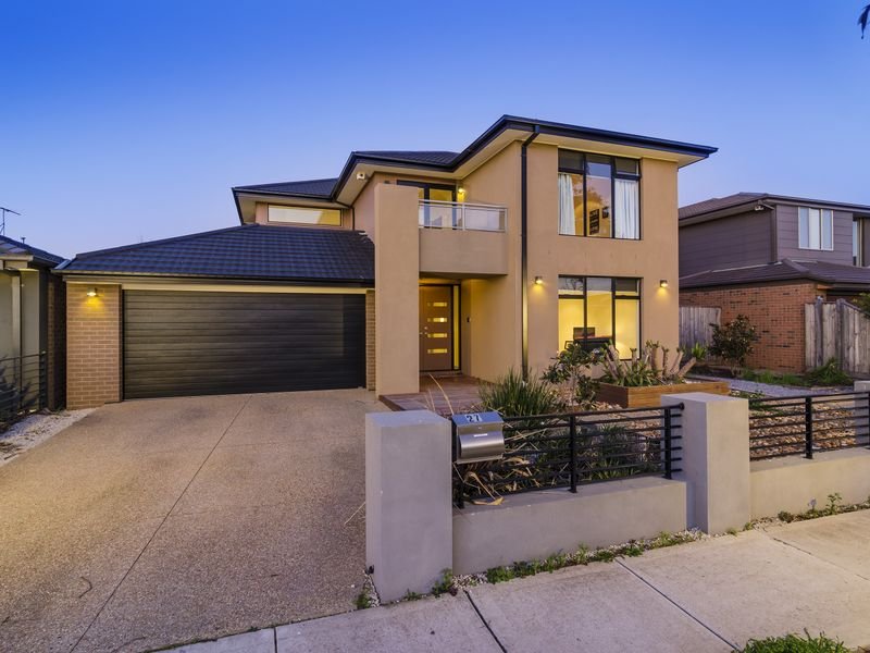 27 Alamanda Boulevard, Point Cook, VIC 3030
