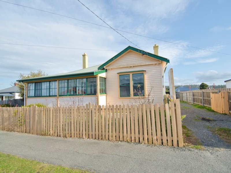9 Napier Street, Youngtown, TAS 7249