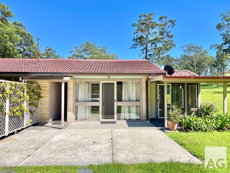 323 Blackhead Road, Hallidays Point, NSW 2430