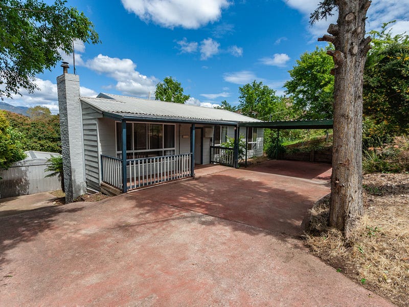 27 Centre Avenue, Eildon, Vic 3713 Property Details