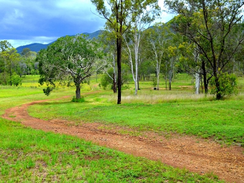 2374 Fingerboard Road, Mount Tom, QLD 4677