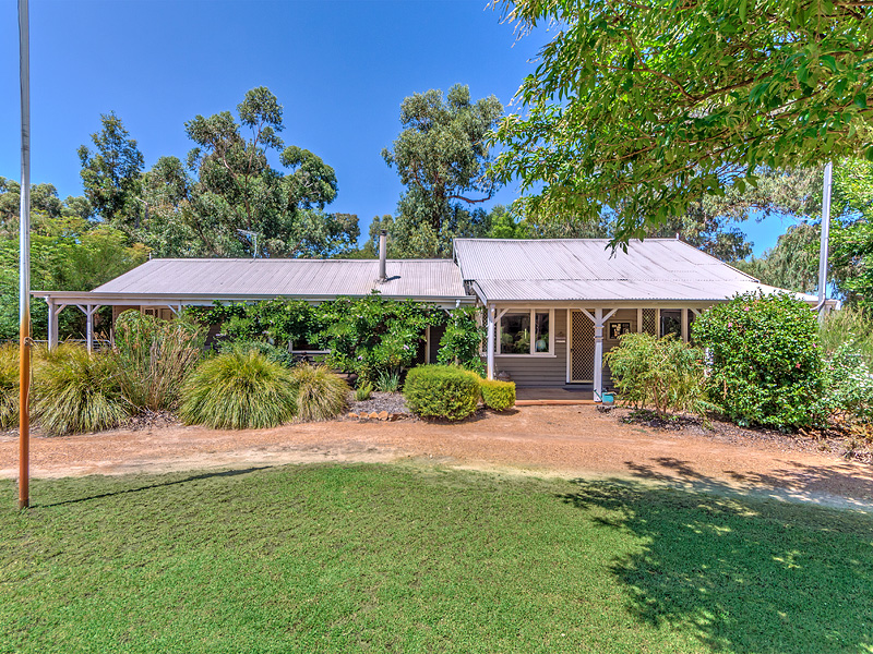 1400 Karnup Road, Serpentine, WA 6125 Property Details