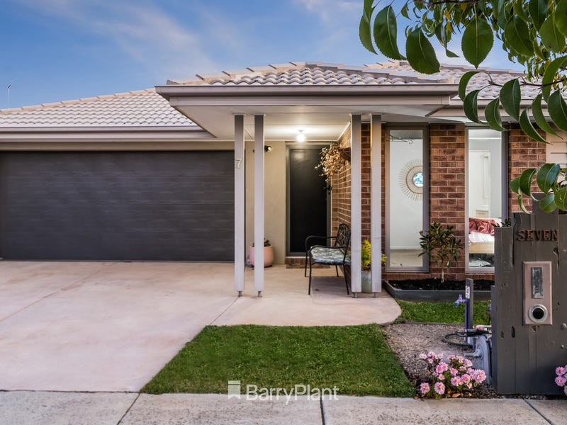 7 Burgess Avenue, Armstrong Creek, VIC 3217