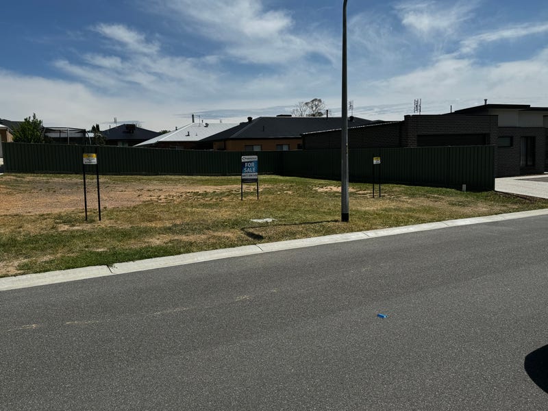 8 AMARA WAY, Kangaroo Flat, Vic 3555 Residential Land for Sale