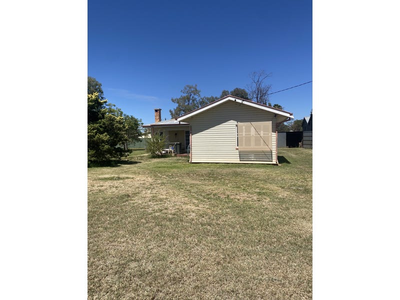 8 Edward Street, Charleville, Qld 4470 Property Details
