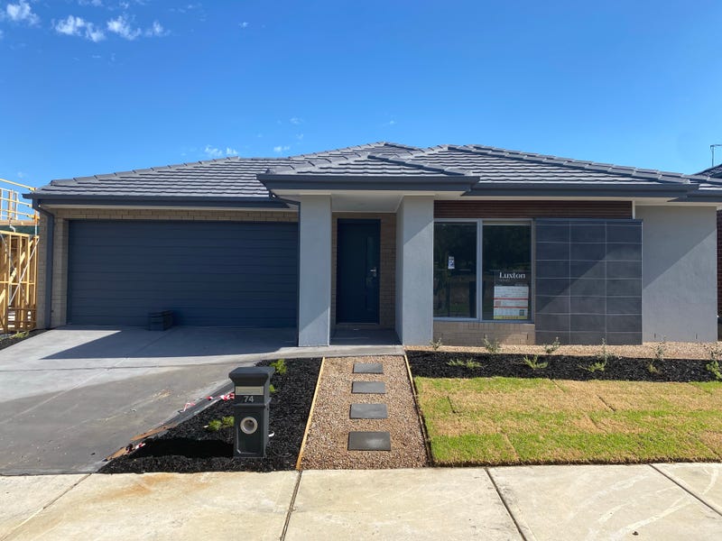 74 Avenue, Officer, VIC 3809
