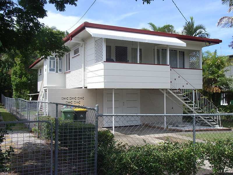 34 Ewan Street, Margate, Qld 4019 Property Details