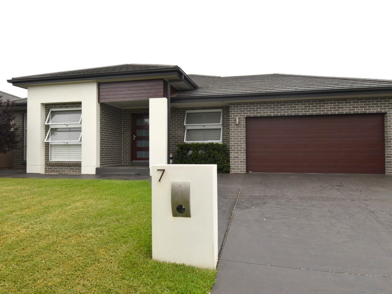 7 Peisley Court, Harrington Park, NSW 2567