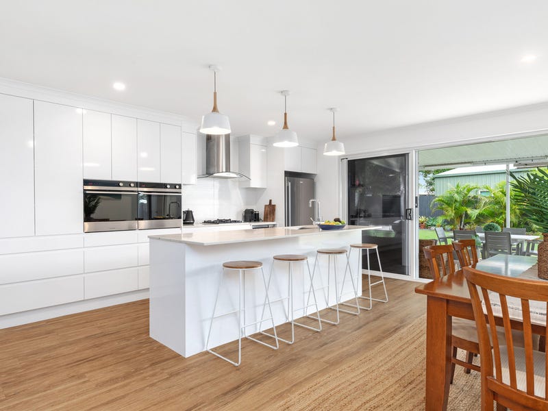 19 Churchill Street, Urangan, Qld 4655