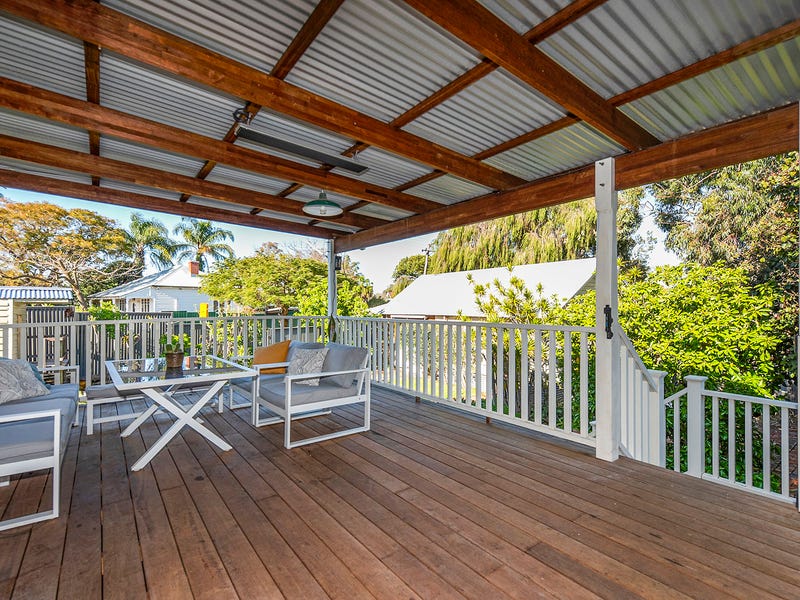 135 Whatley Crescent, Bayswater, WA 6053 - Property Details