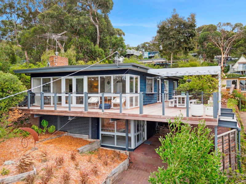 15 Fernleigh Terrace, Lorne, Vic 3232 House for Sale