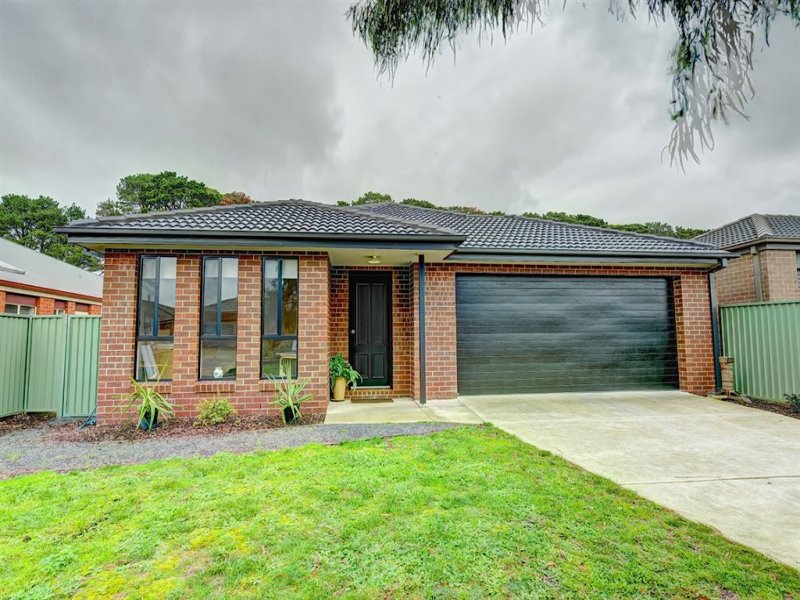 40 Delaney Drive, Miners Rest, VIC 3352