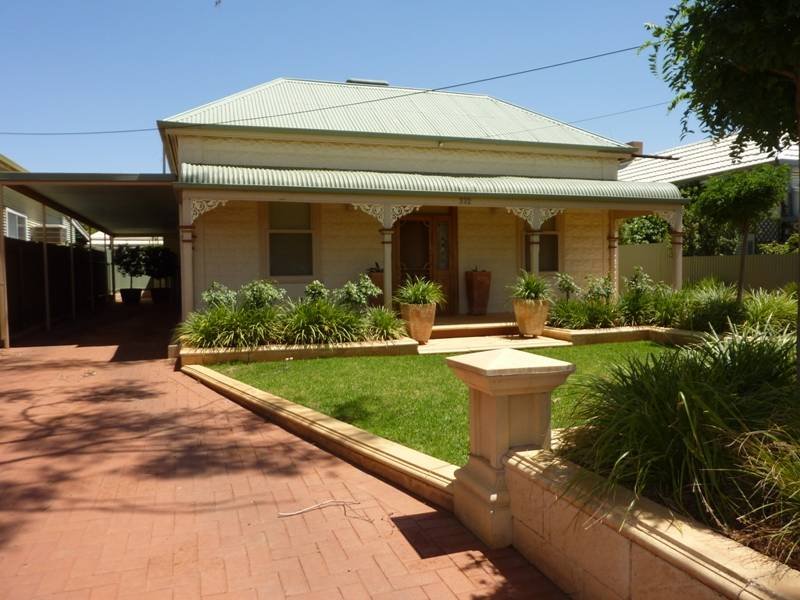 332 Street, Broken Hill, NSW 2880