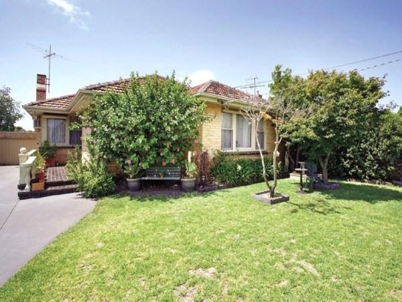 140 Mackie Road, Bentleigh East, VIC 3165