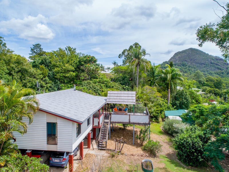 18 Charles Street, Cooran, Qld 4569 Property Details