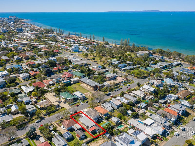 31 ARTHUR STREET, Woody Point, Qld 4019 House for Sale