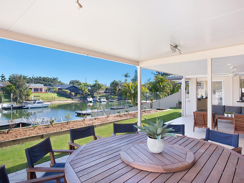 15 Garden Grove, Carrara, Qld 4211 Property Details