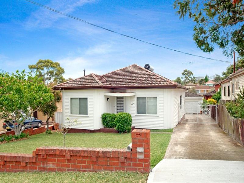42 Rogers Street, Roselands, NSW 2196