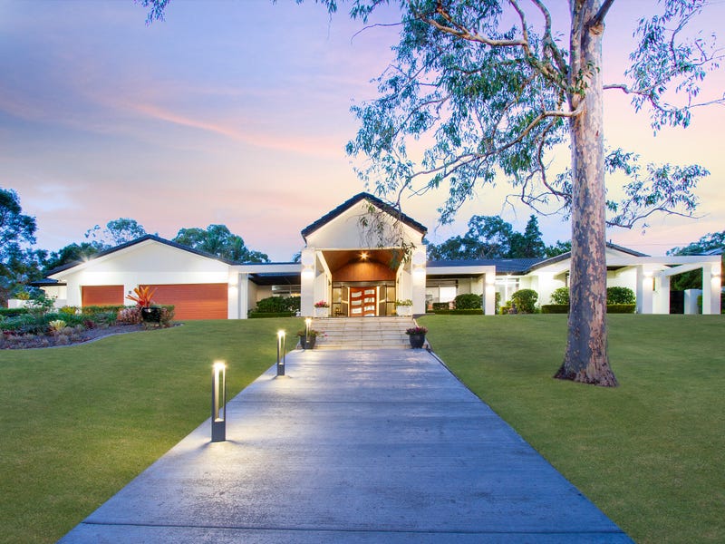 27 Clarence Drive, Helensvale, QLD 4212