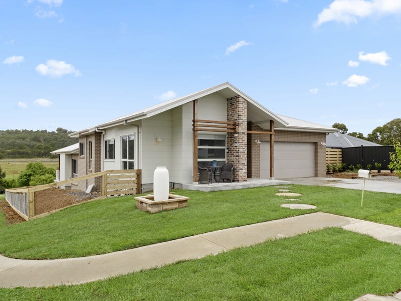 1 Rosarii Place, Goulburn, NSW 2580 House for Sale