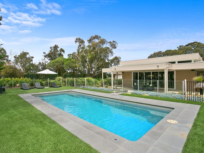 215 Bogans Lane, Freshwater Creek, VIC 3217