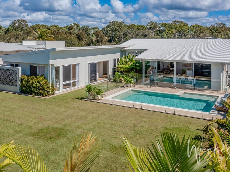 27 Deering Place, Innes Park, QLD 4670