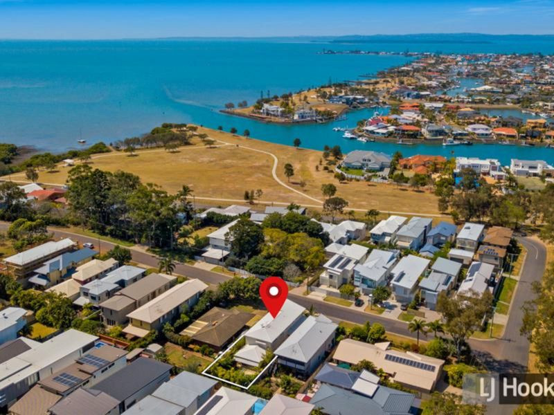 8 Cleveland Terrace, Ormiston, Qld 4160 Property Details