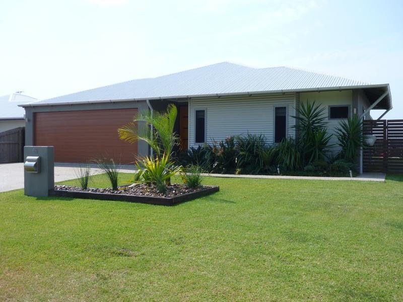 55 Gingham Street, Glenella, Qld 4740 Property Details