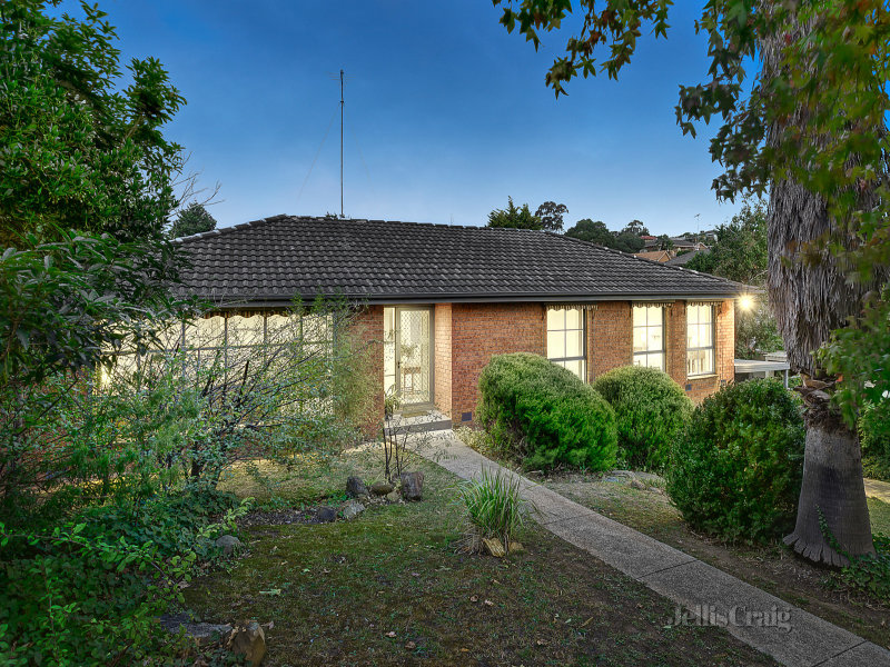 11 Newlyn Close, Templestowe, Vic 3106 Property Details