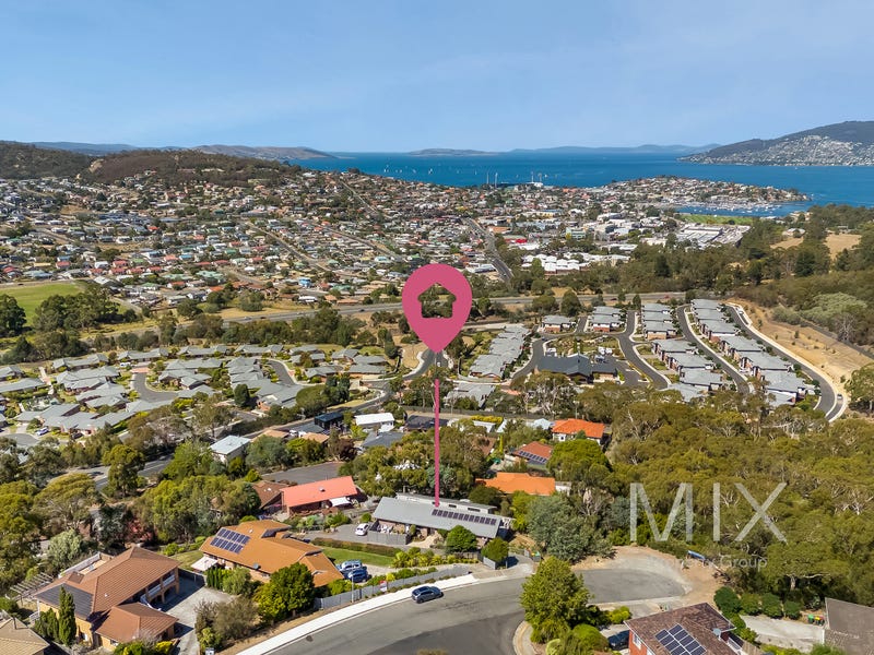 17 Marril Street, Lindisfarne, Tas 7015 House for Sale realestate