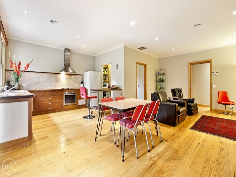 2/10A Bird Street, Eltham, VIC 3095