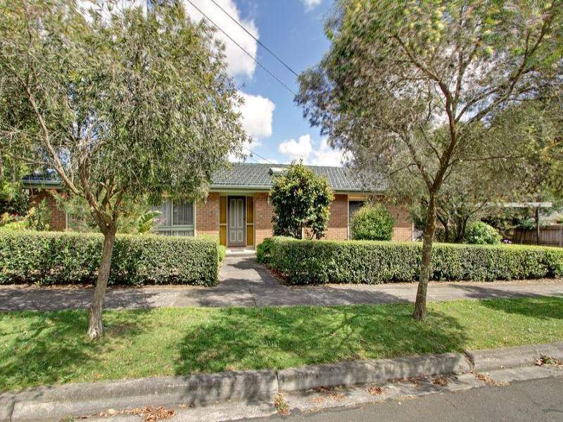 7 Central Avenue, Croydon South, VIC 3136