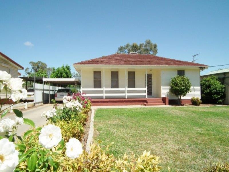 10 Noorla Street, Griffith, NSW 2680 Property Details