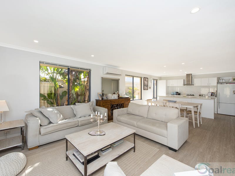 45 Lennox Drive, Secret Harbour, WA 6173