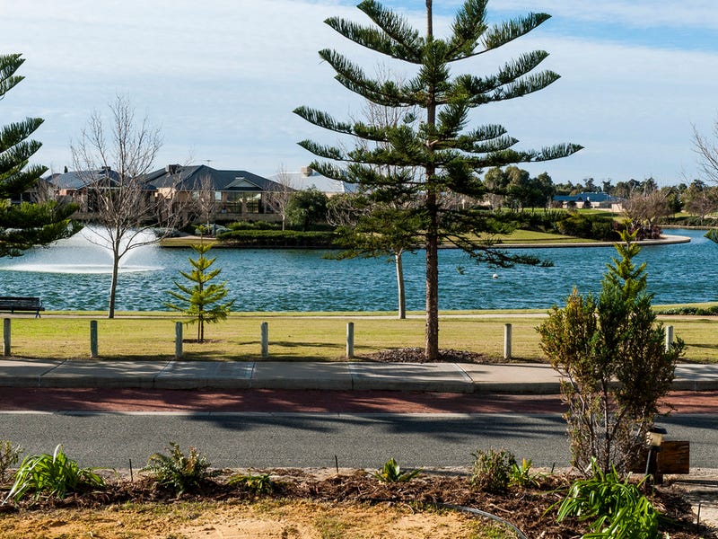 40 Harrington Waters Drive, Waikiki, WA 6169 Property Details