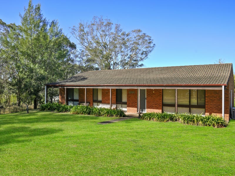 Houses for Sale in Minto, NSW 2566